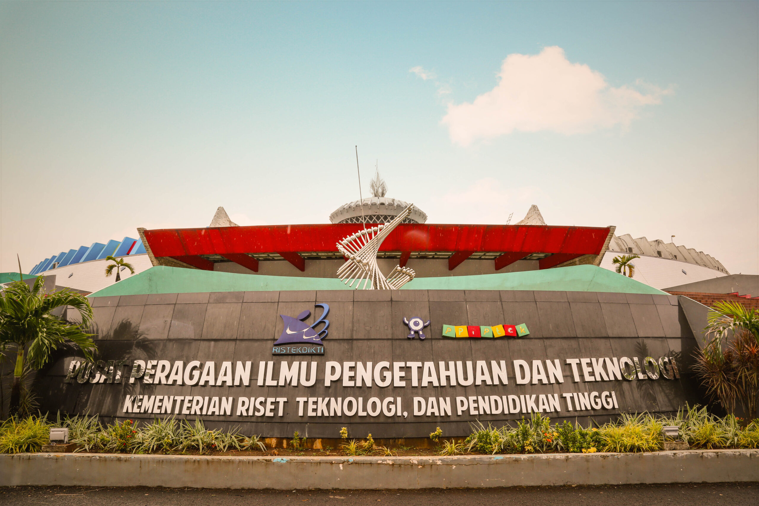 PP-IPTEK Indonesia Science Center: Panduan Lengkap Wisata Edukasi Keluarga di TMII